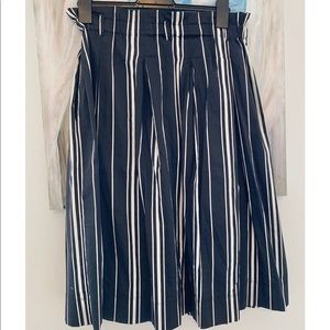 H&M,Black/White Stripped Skirt
